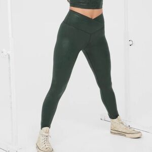Offline by Aerie the Hugger Crossover Leggings